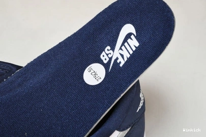 Jordan CJ7891 400 Low Midnight Navy SB 1 1122